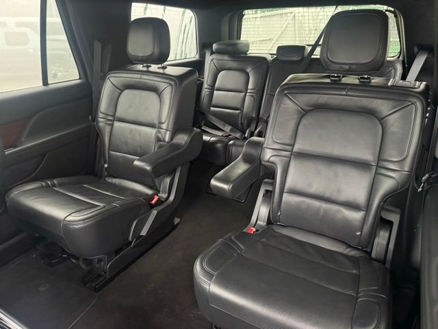 Used 2024 Lincoln Navigator Reserve image 21