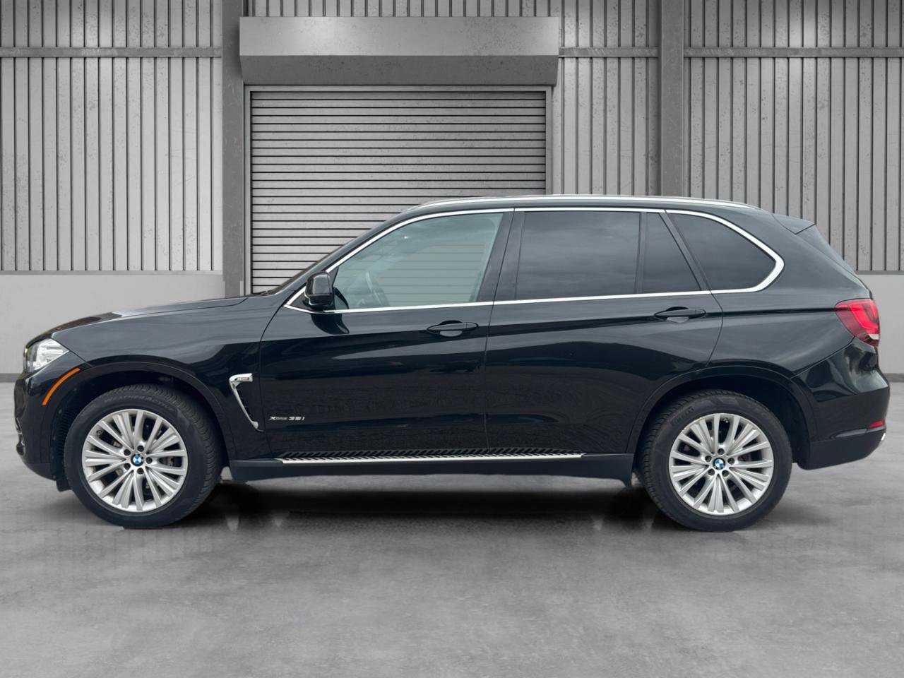 Used 2017 BMW X5 xDrive35i AWD/4WD image 2