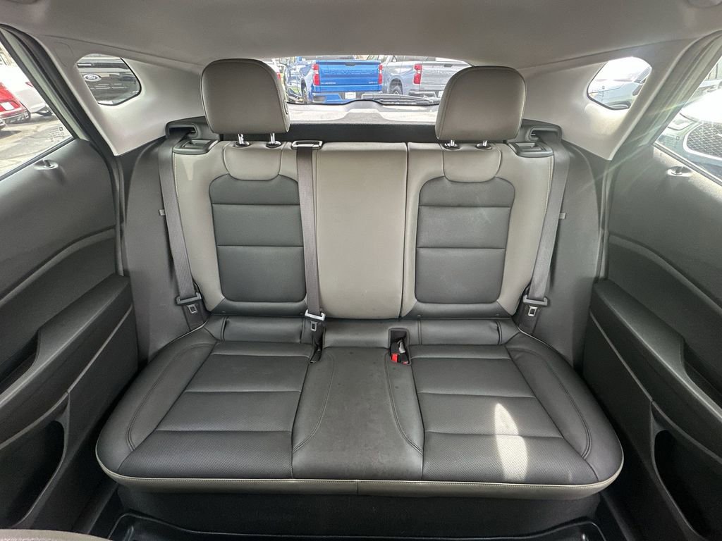 Used 2025 Chevrolet Trax ACTIV w/ Sunroof Package FWD image 22