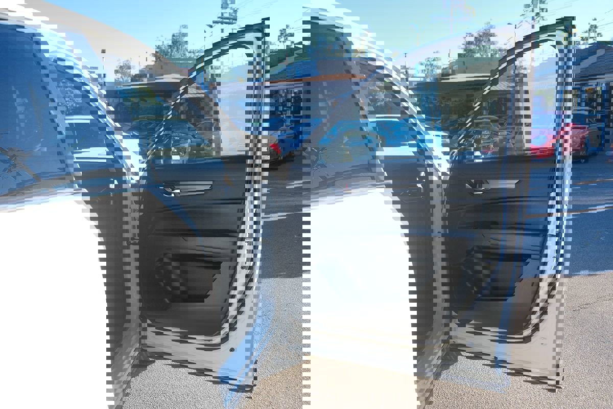 Used 2020 MAZDA CX-5 Touring image 33