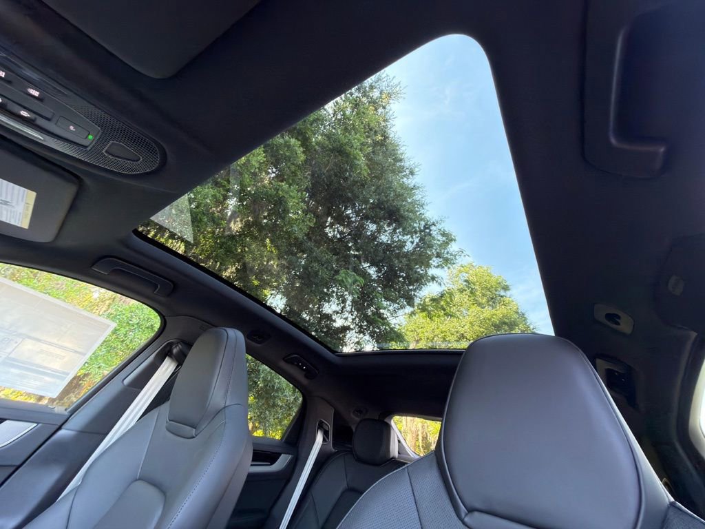 New 2026 Porsche Cayenne Coupe AWD/4WD image 16
