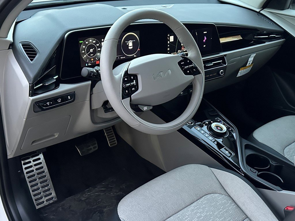 New 2025 Kia Niro Wave w/ Wave Preserve Package image 19