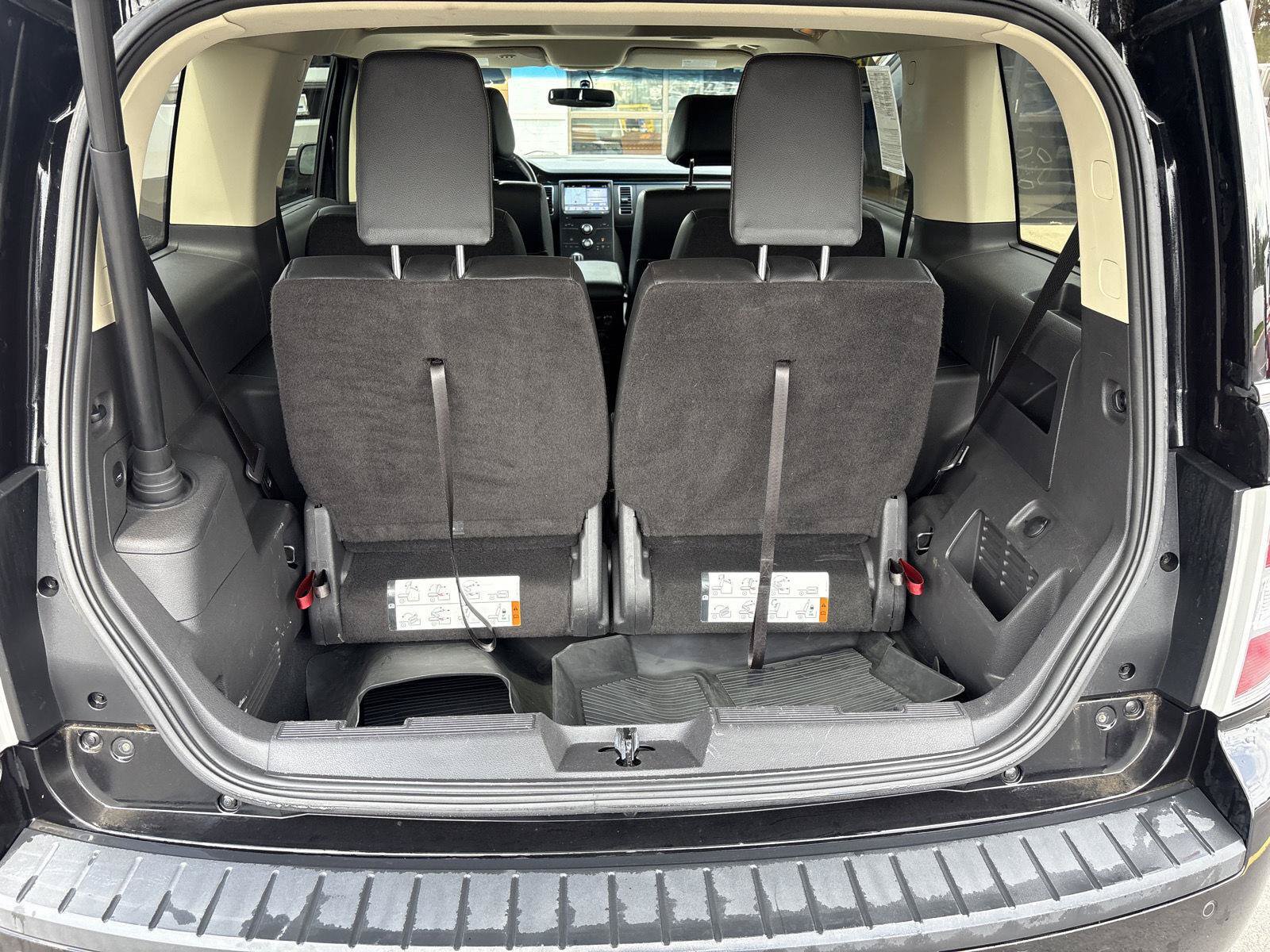 Used 2019 Ford Flex SEL w/ Equipment Group 202A AWD/4WD image 12