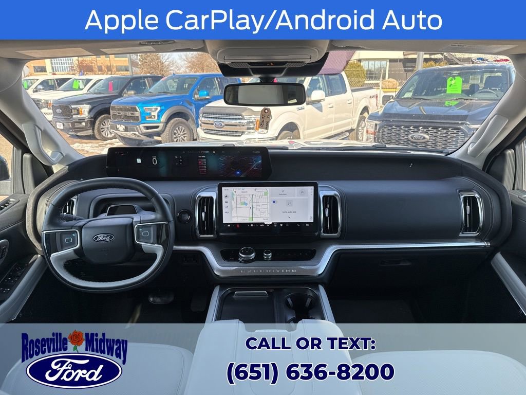 Used 2025 Ford Expedition Platinum image 11