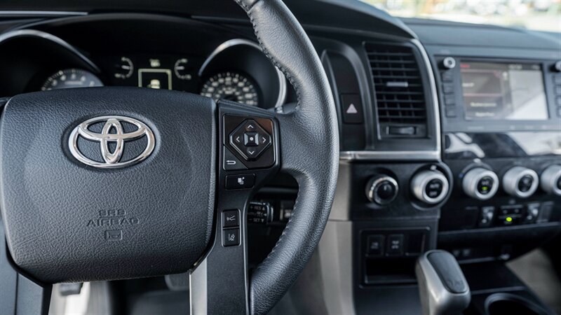 Used 2021 Toyota Sequoia TRD Pro AWD/4WD image 31