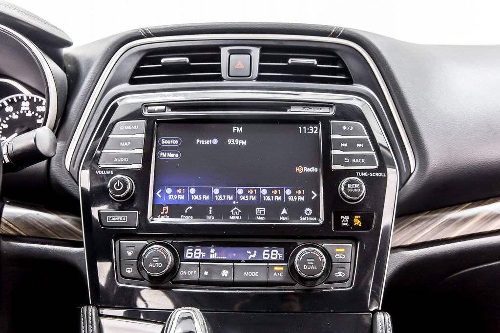 Used 2017 Nissan Maxima Platinum w/ Medallion Package FWD image 19