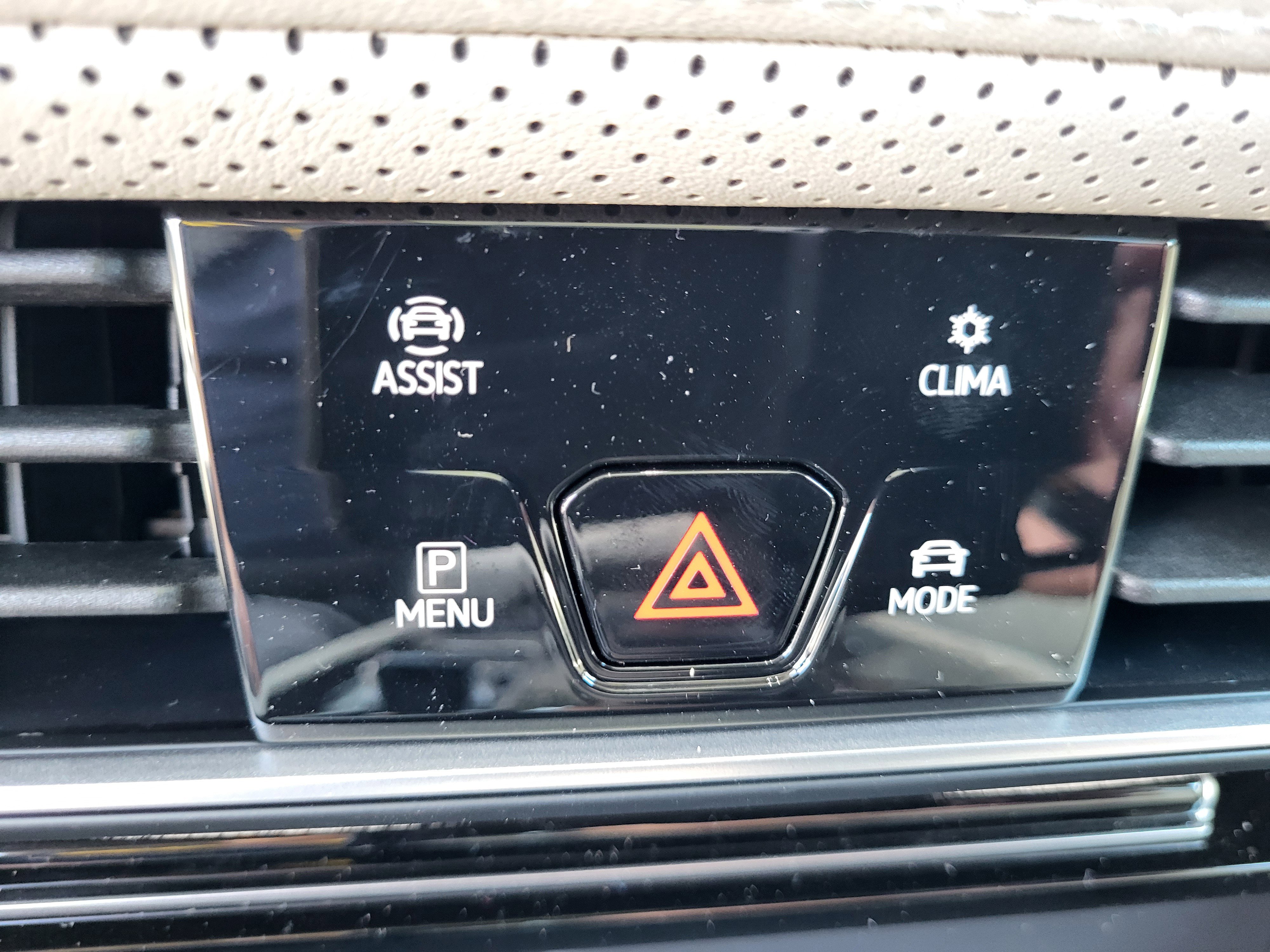 New 2025 Volkswagen Atlas SEL Premium R-Line image 28
