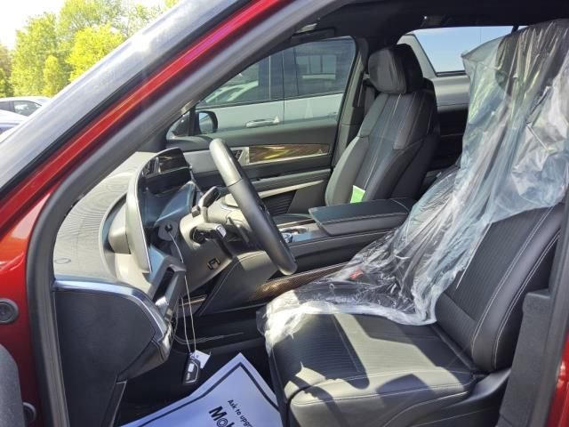Used 2026 Cadillac Vistiq Sport AWD/4WD image 5