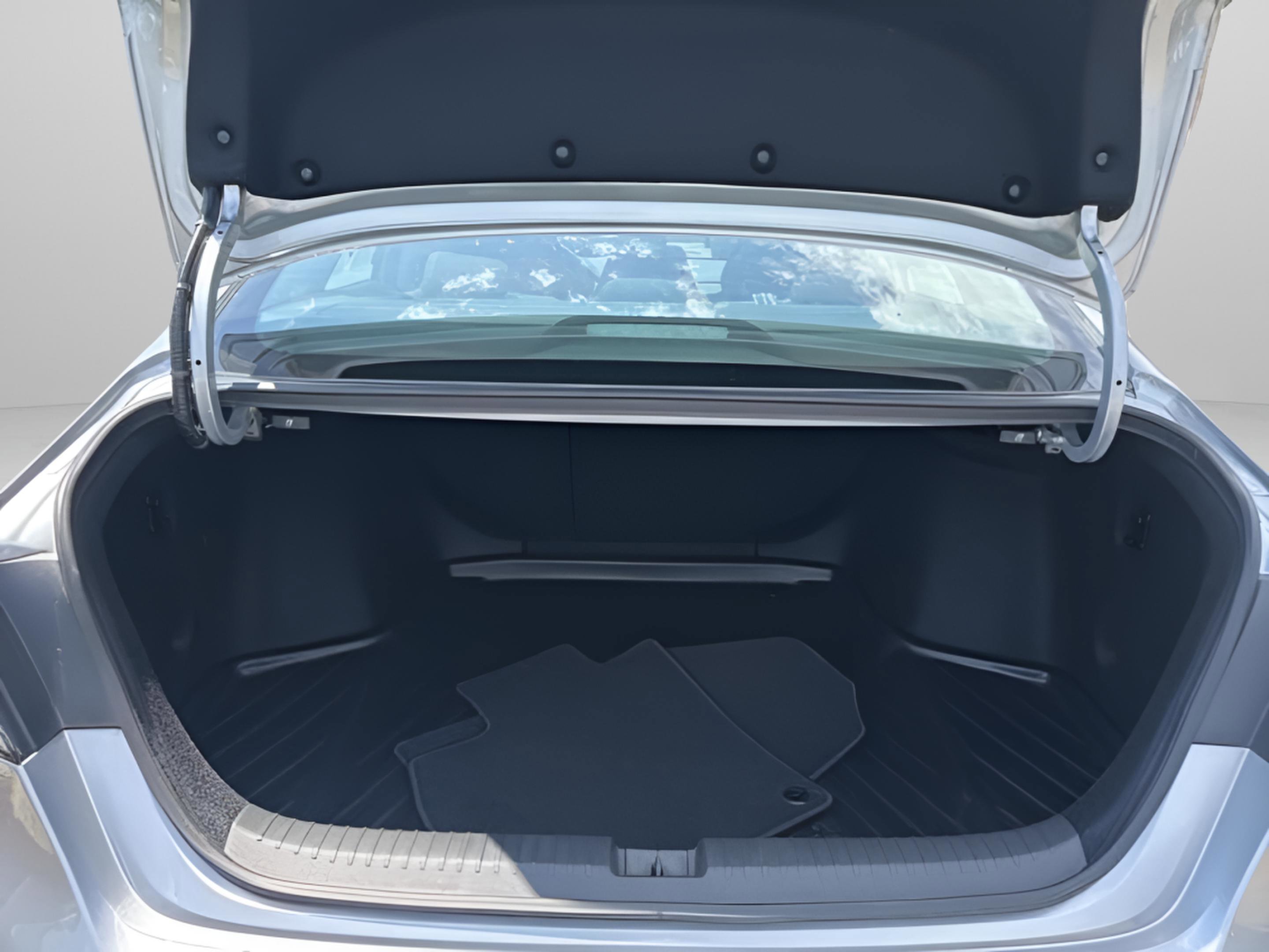 Used 2024 Honda Accord EX image 31