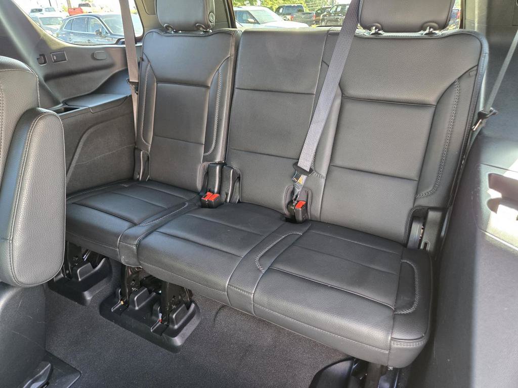 Used 2023 GMC Yukon Denali RWD image 18