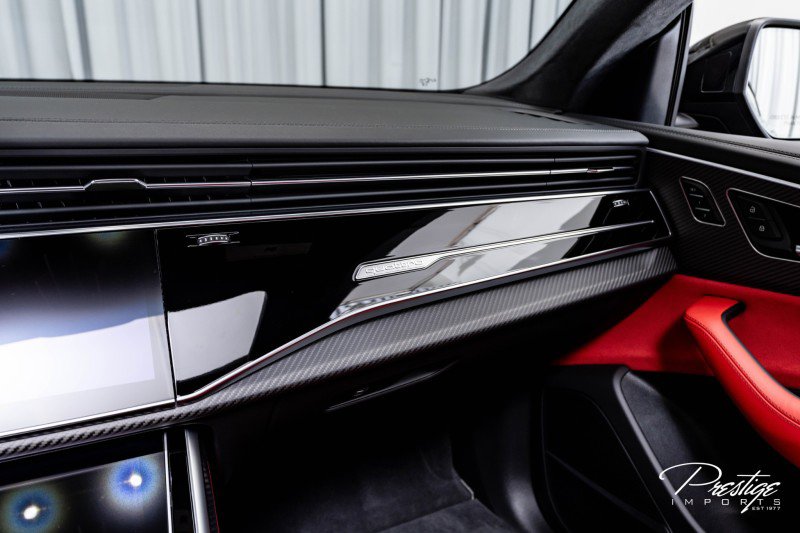 Used 2025 Audi RS Q8 performance image 33