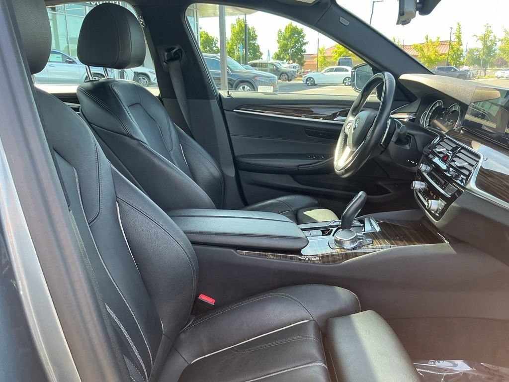 Used 2018 BMW 530i RWD image 19