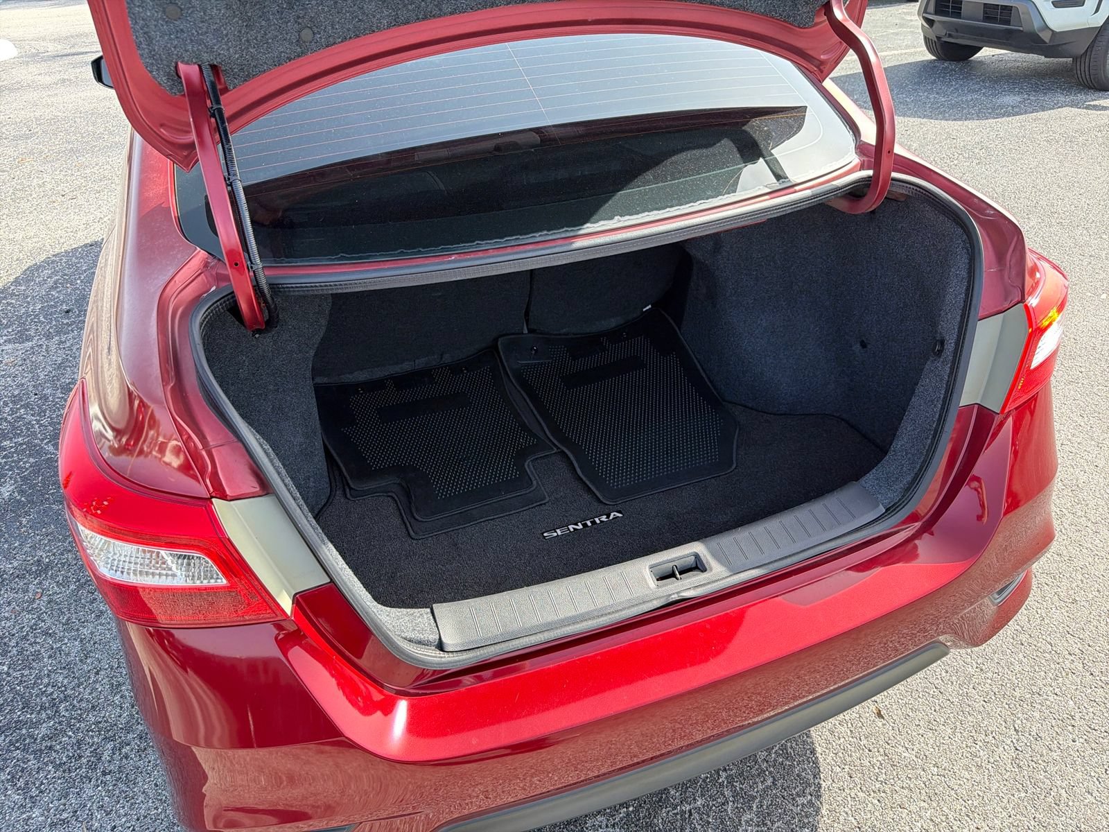 Used 2017 Nissan Sentra SV FWD image 35