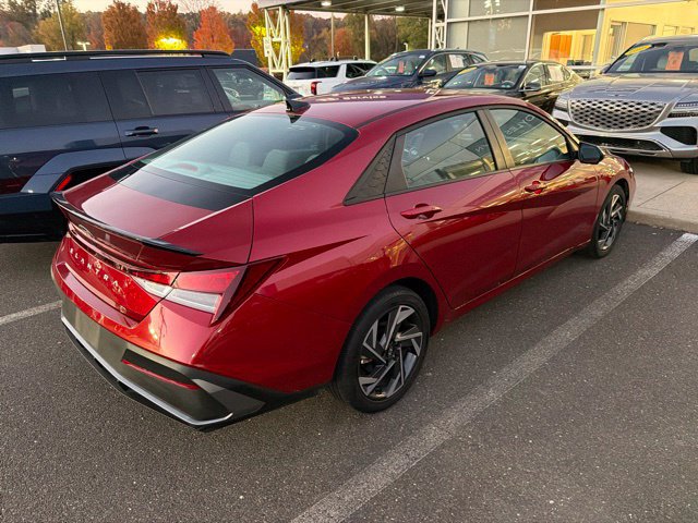 Used 2025 Hyundai Elantra Sport FWD image 18
