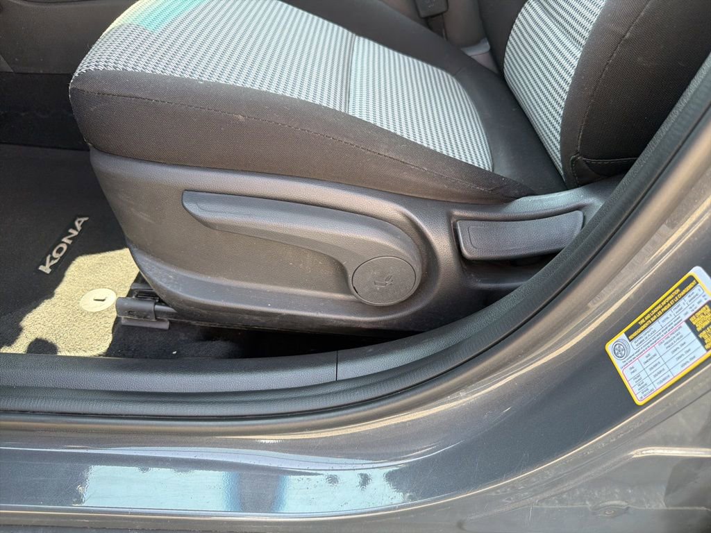 Certified 2023 Hyundai Kona SE image 15