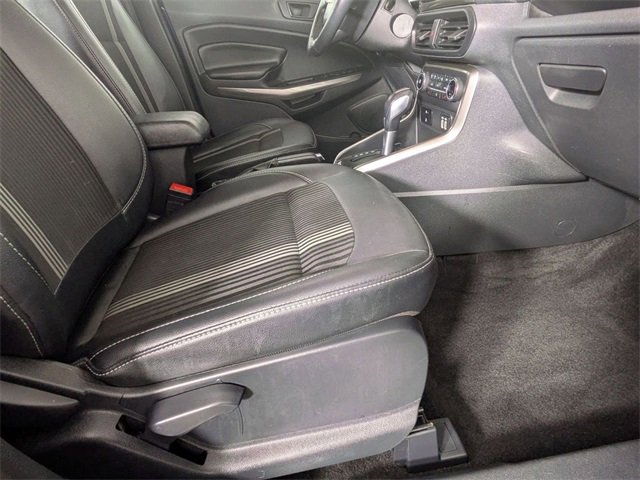Used 2020 Ford EcoSport SES w/ SES Black Appearance Package image 31