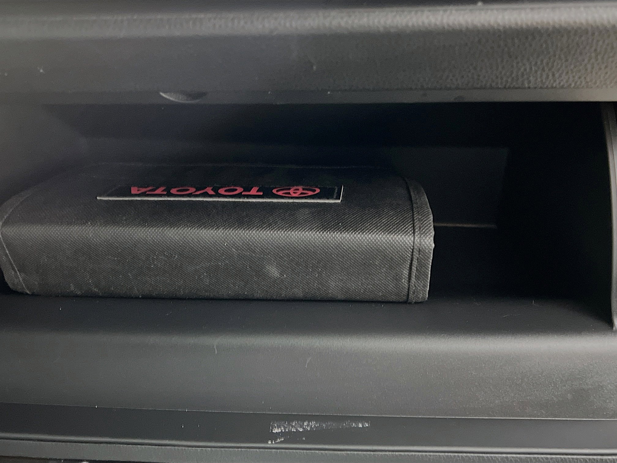 Used 2023 Toyota RAV4 XLE w/ Convenience Package image 35