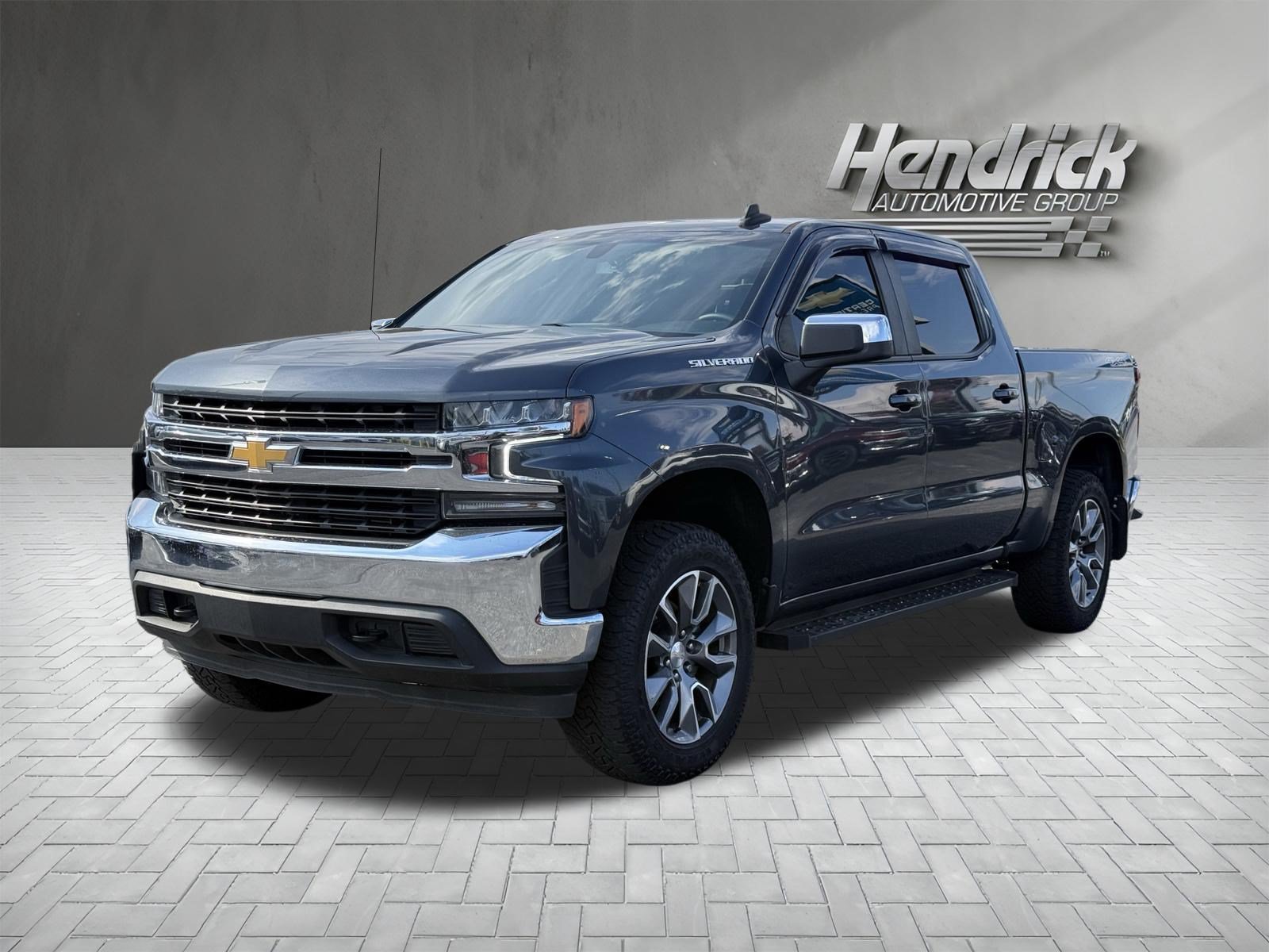 Used 2022 Chevrolet Silverado 1500 LT AWD/4WD image 5