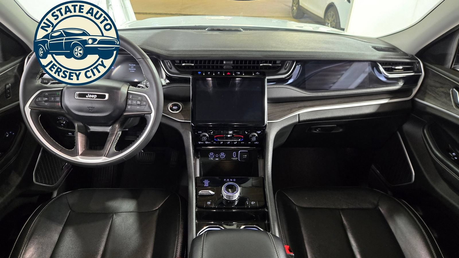 Used 2023 Jeep Grand Cherokee 4WD 4xe image 32
