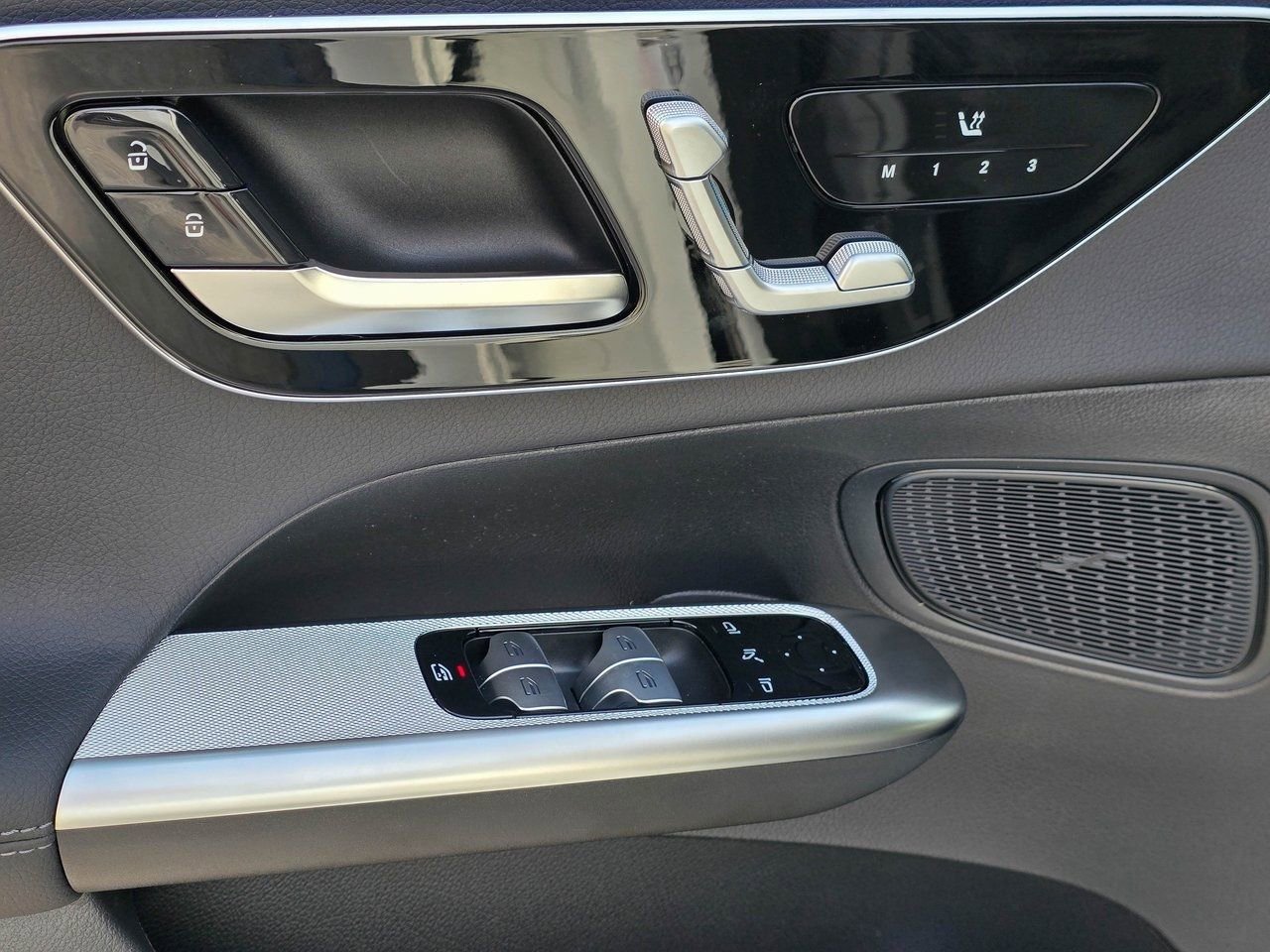 New 2026 Mercedes-Benz GLC 43 AMG 4MATIC image 13