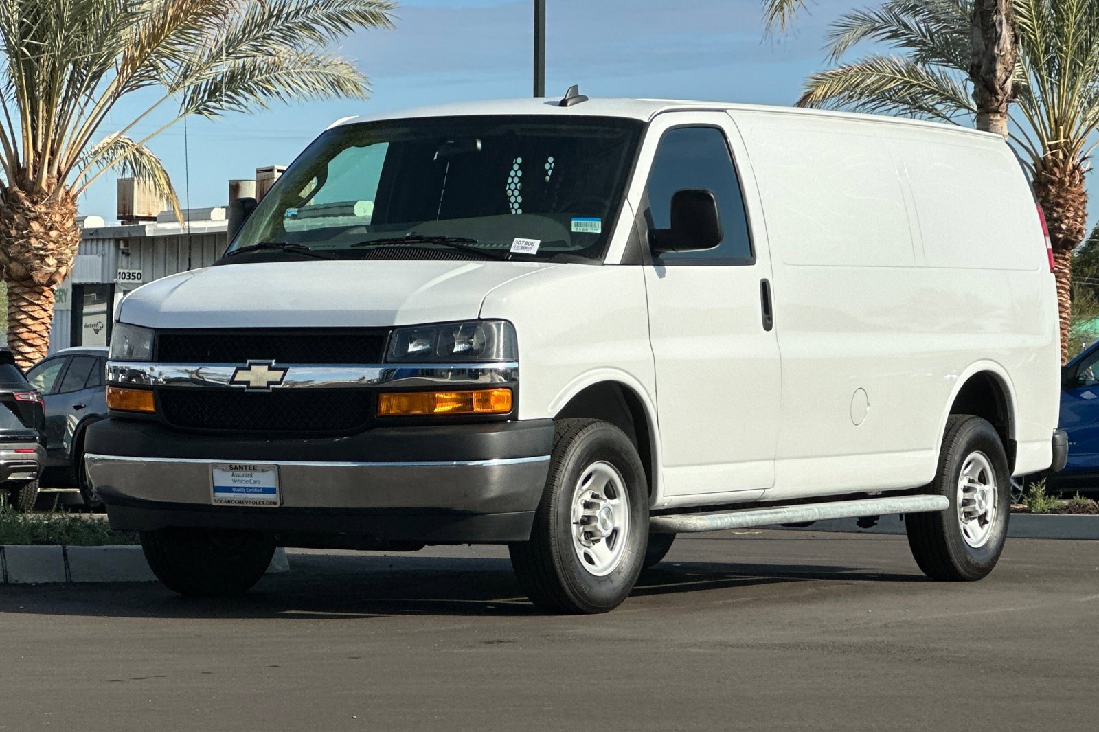 Used 2023 Chevrolet Express 2500 w/ Driver Convenience Package image 8
