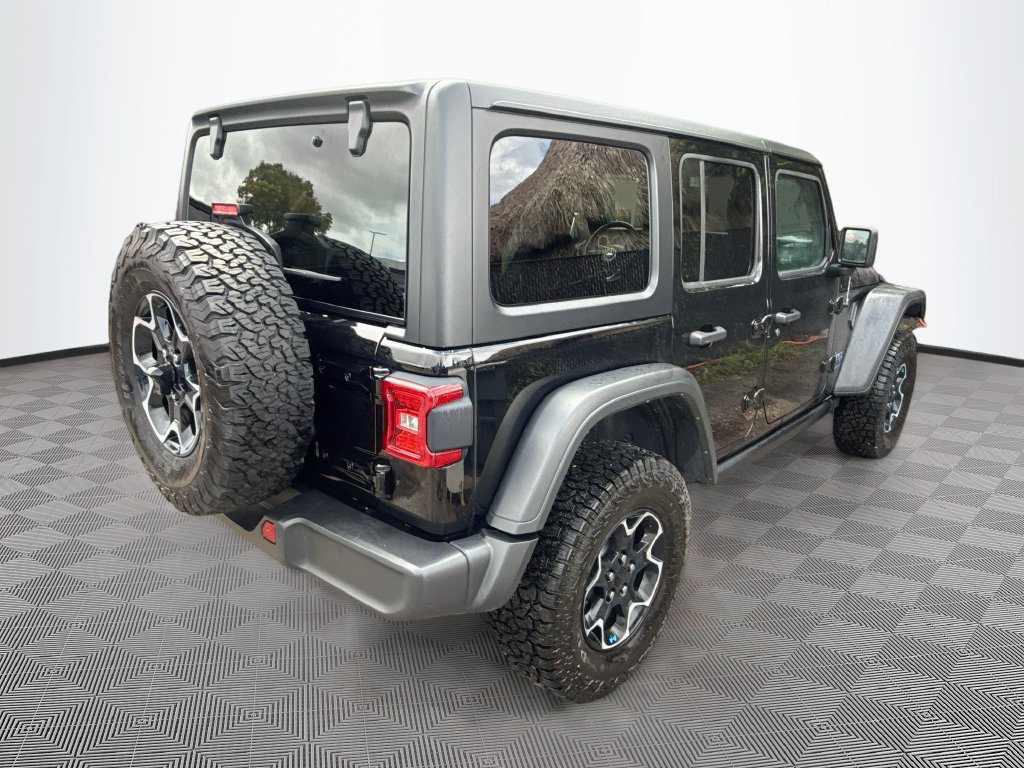 Certified 2023 Jeep Wrangler Unlimited Rubicon 4xe w/ Cold Weather Group AWD/4WD image 6