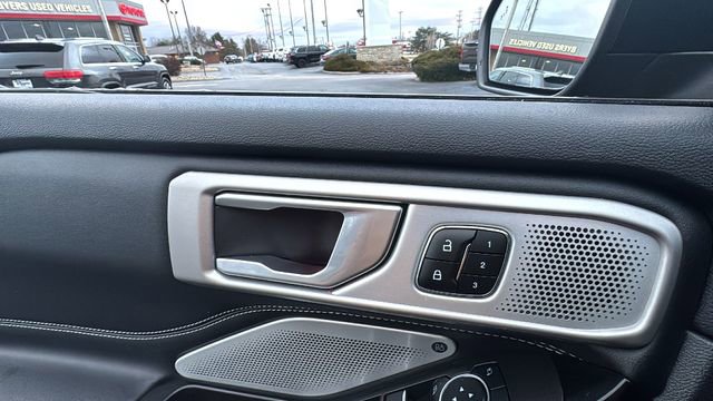 Used 2023 Ford Explorer ST w/ Equipment Group 401A image 17