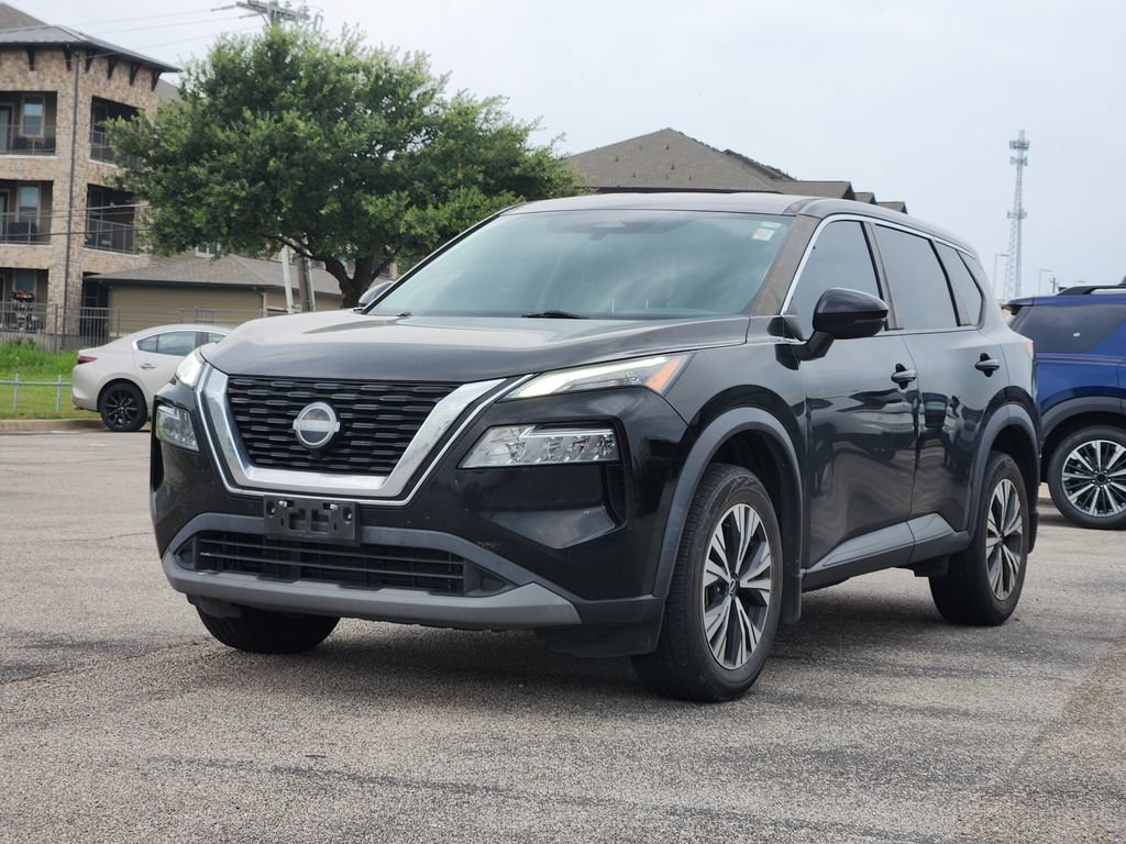 Used 2022 Nissan Rogue SV FWD image 2