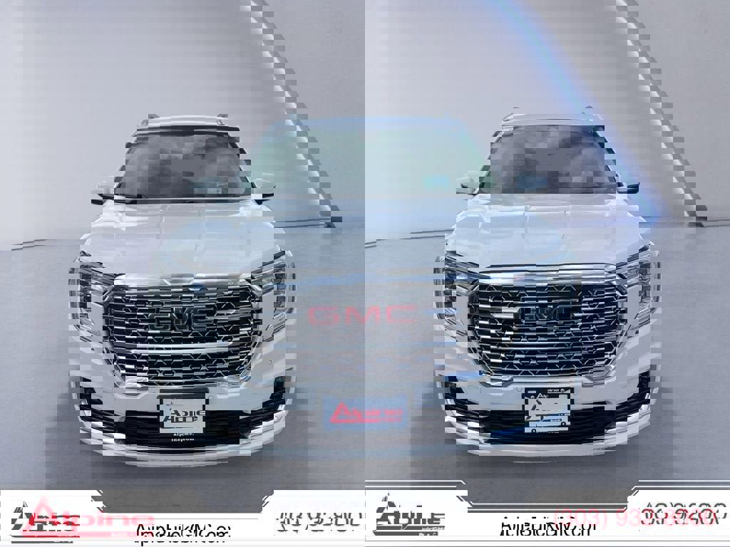 Used 2024 GMC Terrain Denali image 8