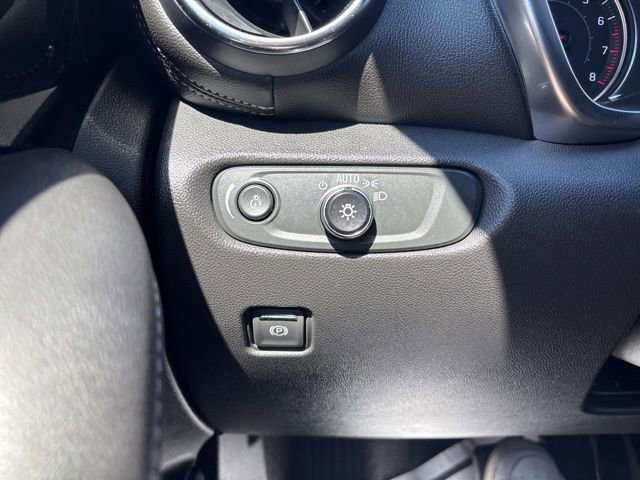 Used 2023 Chevrolet Blazer LT image 34