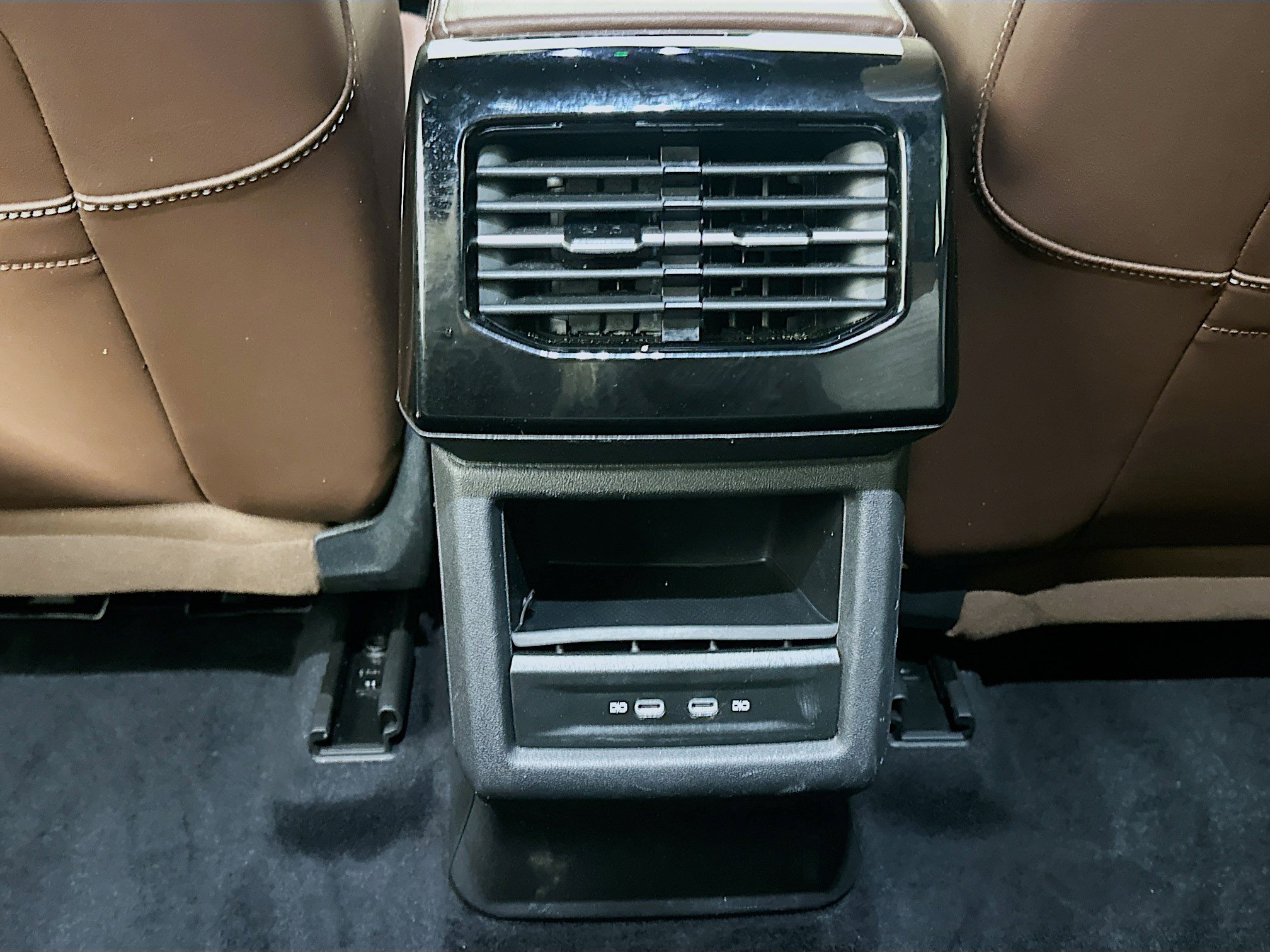 Used 2024 Volkswagen ID.4 Pro RWD image 26