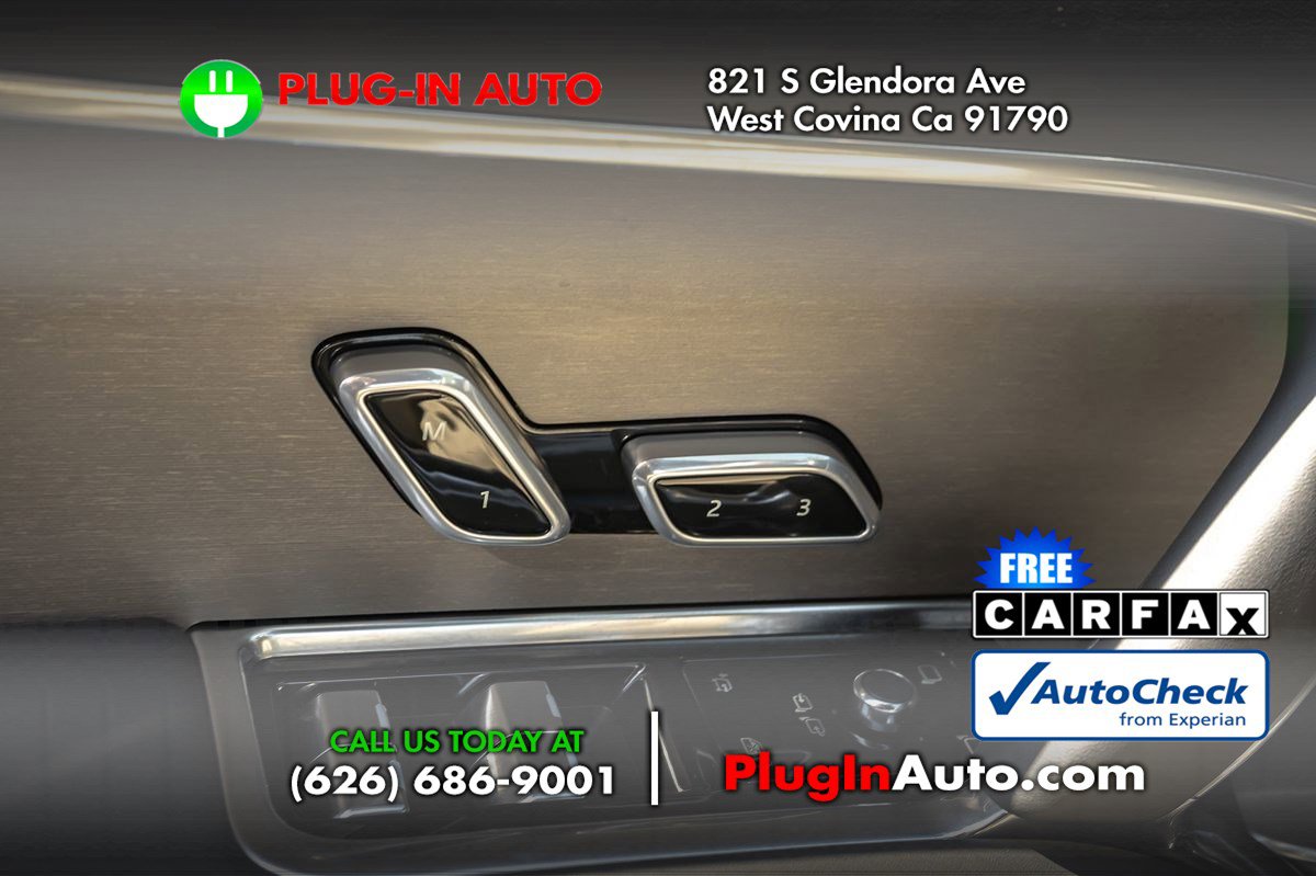 Used 2025 Land Rover Range Rover SV image 27