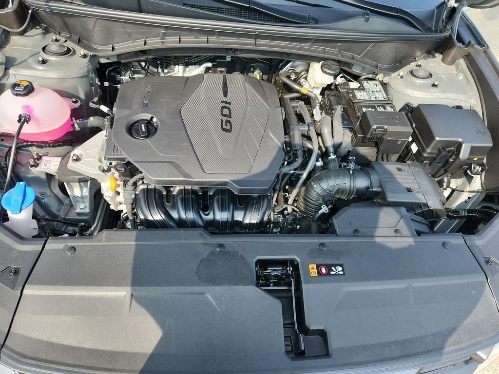 Used 2025 Hyundai Tucson SE image 20