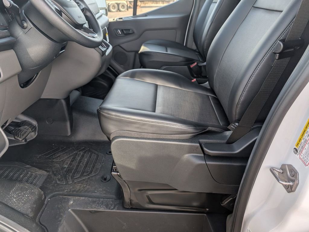 New 2026 Ford Transit 250 148 Medium Roof w/ Load Area Protection Package image 19