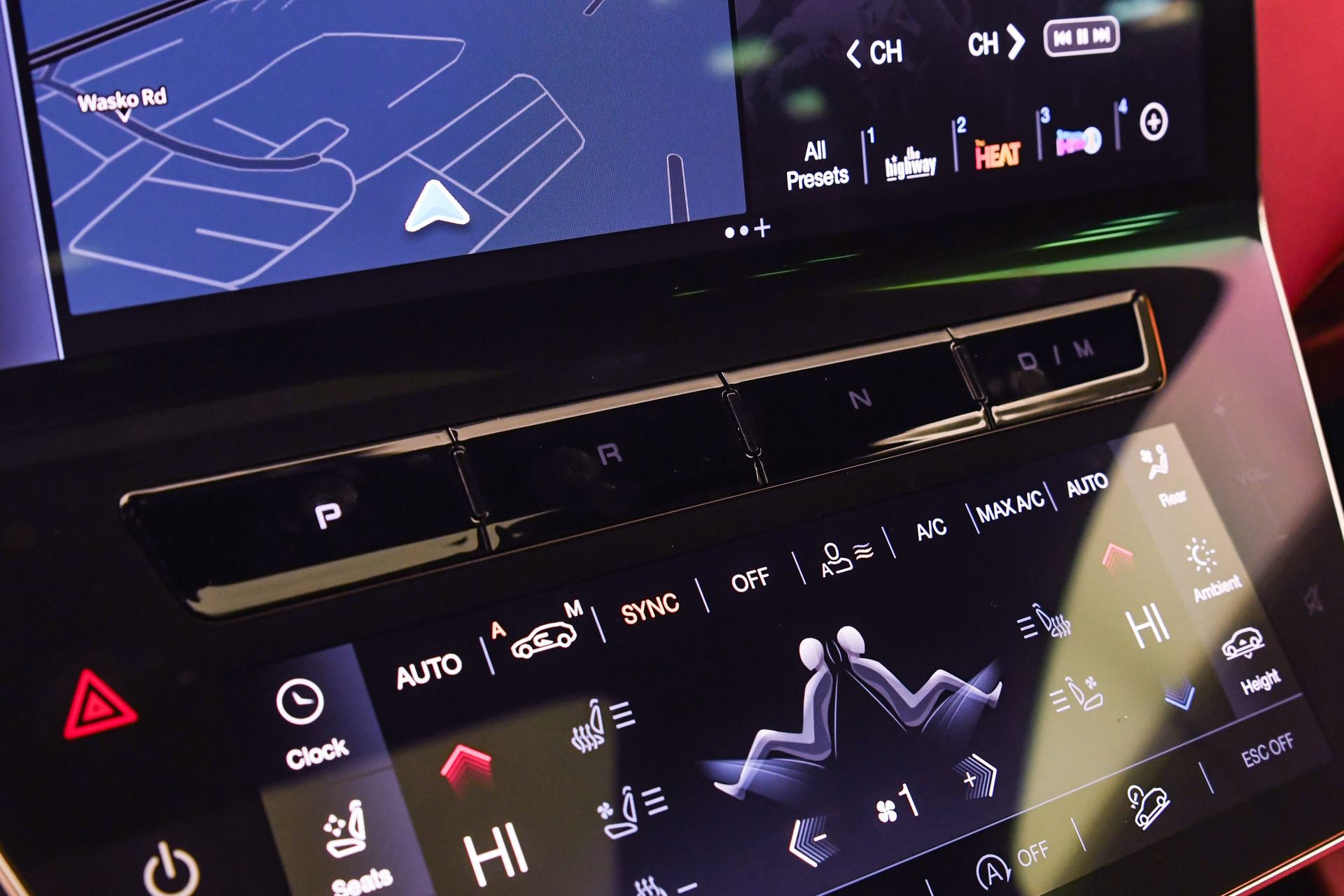 Used 2025 Maserati Grecale Modena AWD/4WD image 38