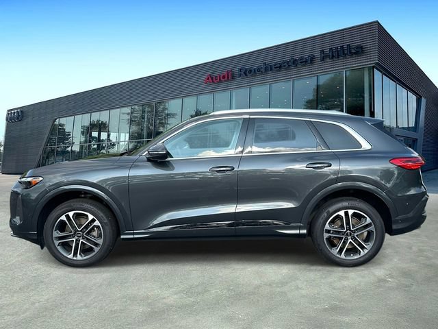 Certified 2025 Audi Q5 Premium w/ Convenience Package AWD/4WD image 2