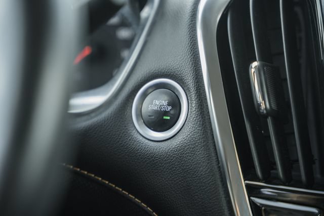 Used 2020 Chevrolet Traverse Premier w/ Redline Edition FWD image 28