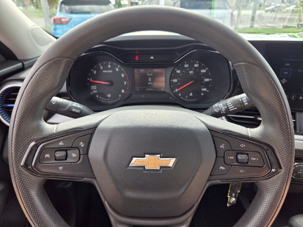 Certified 2024 Chevrolet Trax LS w/ LS Convenience Package FWD image 27