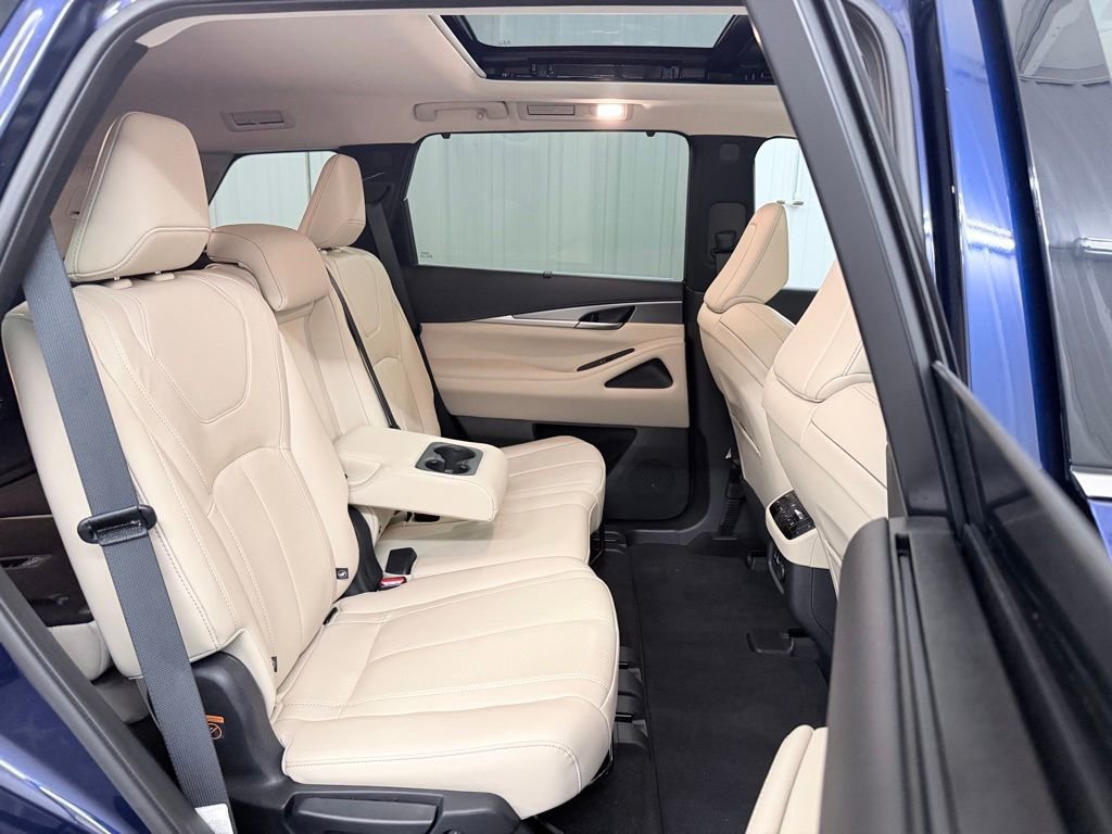 Certified 2023 INFINITI QX60 Luxe w/ Cargo Package FWD image 41