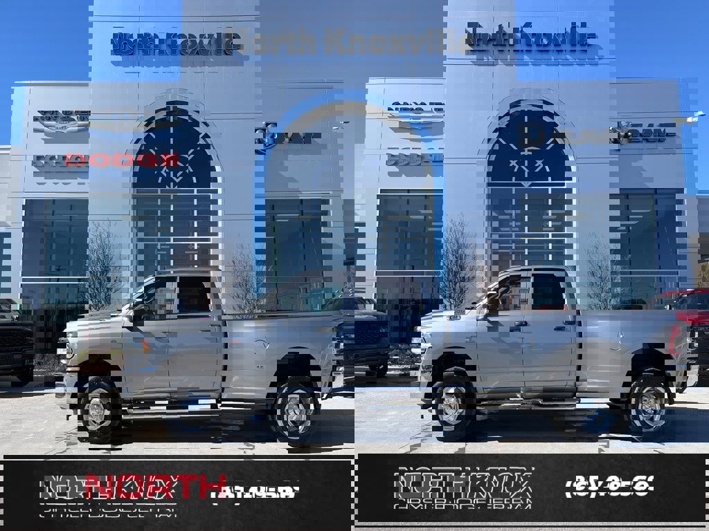 Used 2024 RAM 3500 Tradesman w/ Chrome Appearance Group image 2