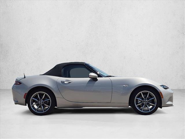Used 2023 MAZDA MX-5 Miata Grand Touring RWD image 4
