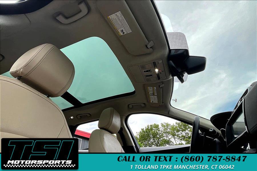 Used 2020 Jaguar F-PACE Prestige image 22