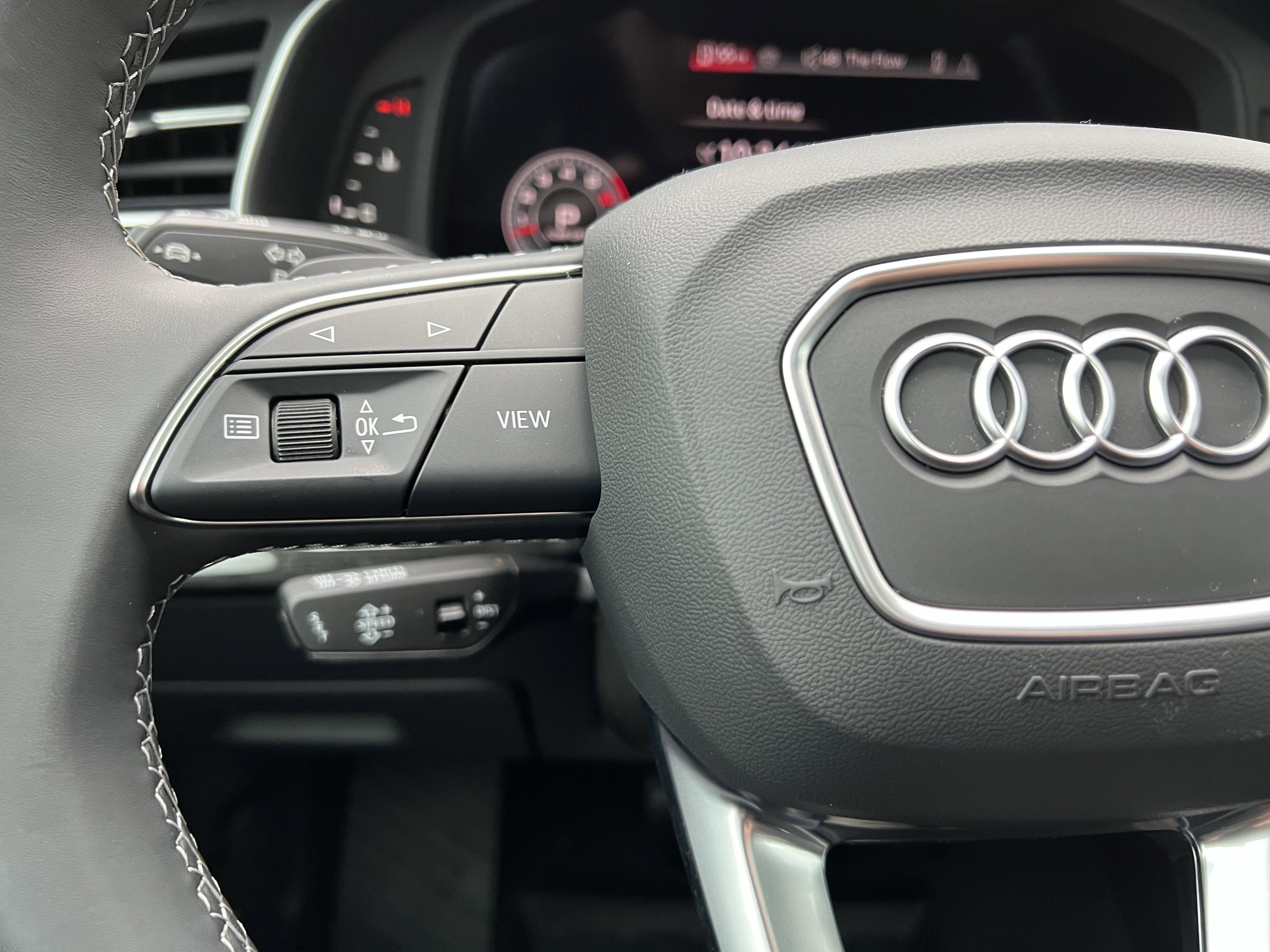 Used 2025 Audi Q8 Premium Plus image 19