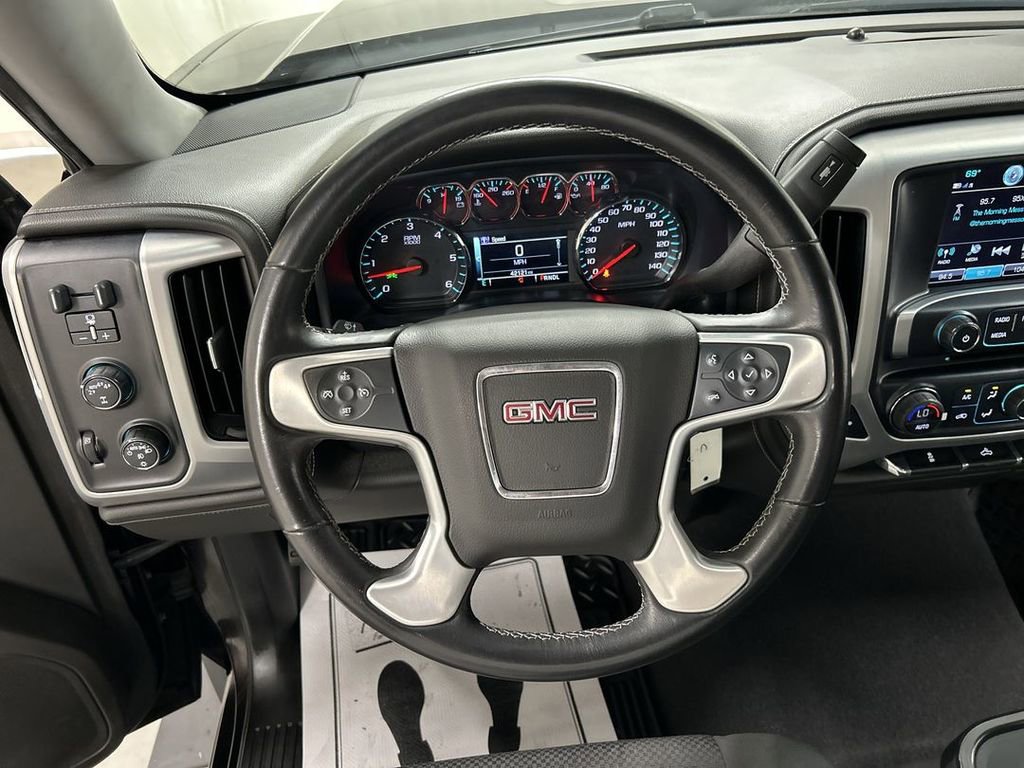 Used 2019 GMC Sierra 1500 SLE w/ SLE Value Package AWD/4WD image 4