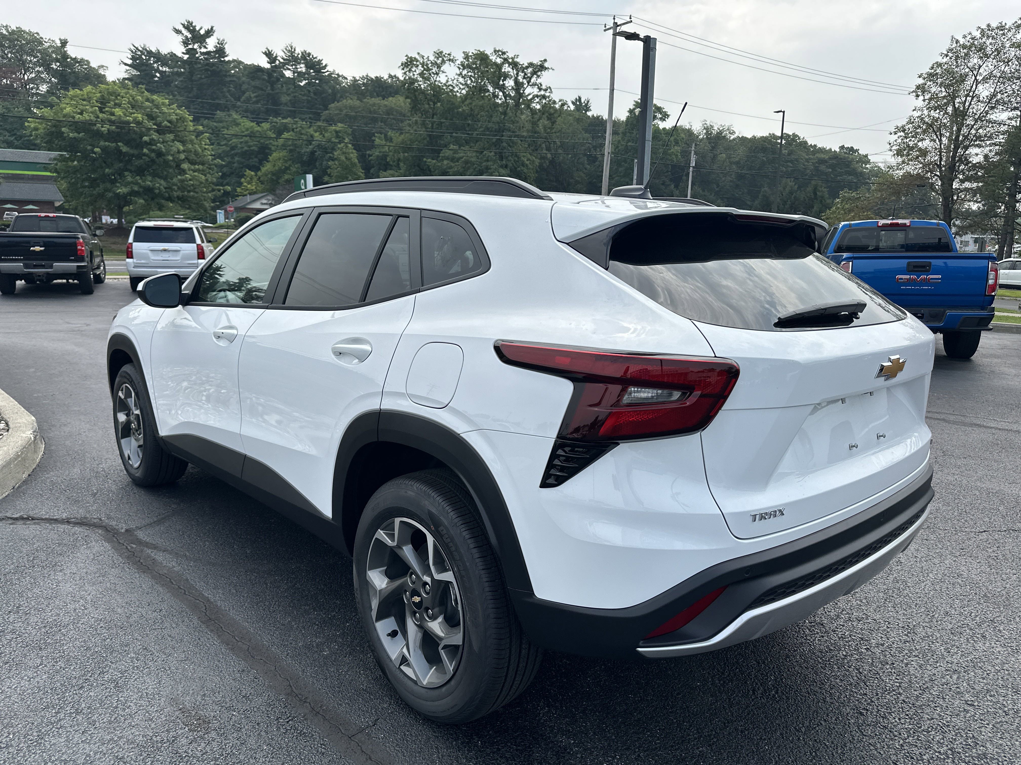 New 2025 Chevrolet Trax LT w/ Driver Confidence Package image 8