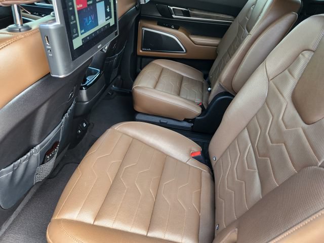 Used 2022 Kia Telluride SX w/ SX Prestige Package AWD/4WD image 32