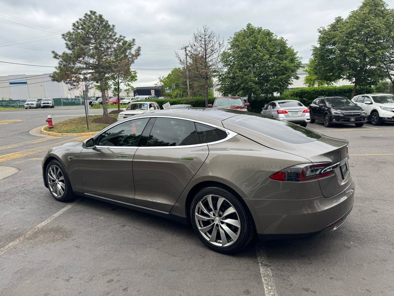 Used 2015 Tesla Model S 85D AWD/4WD image 8