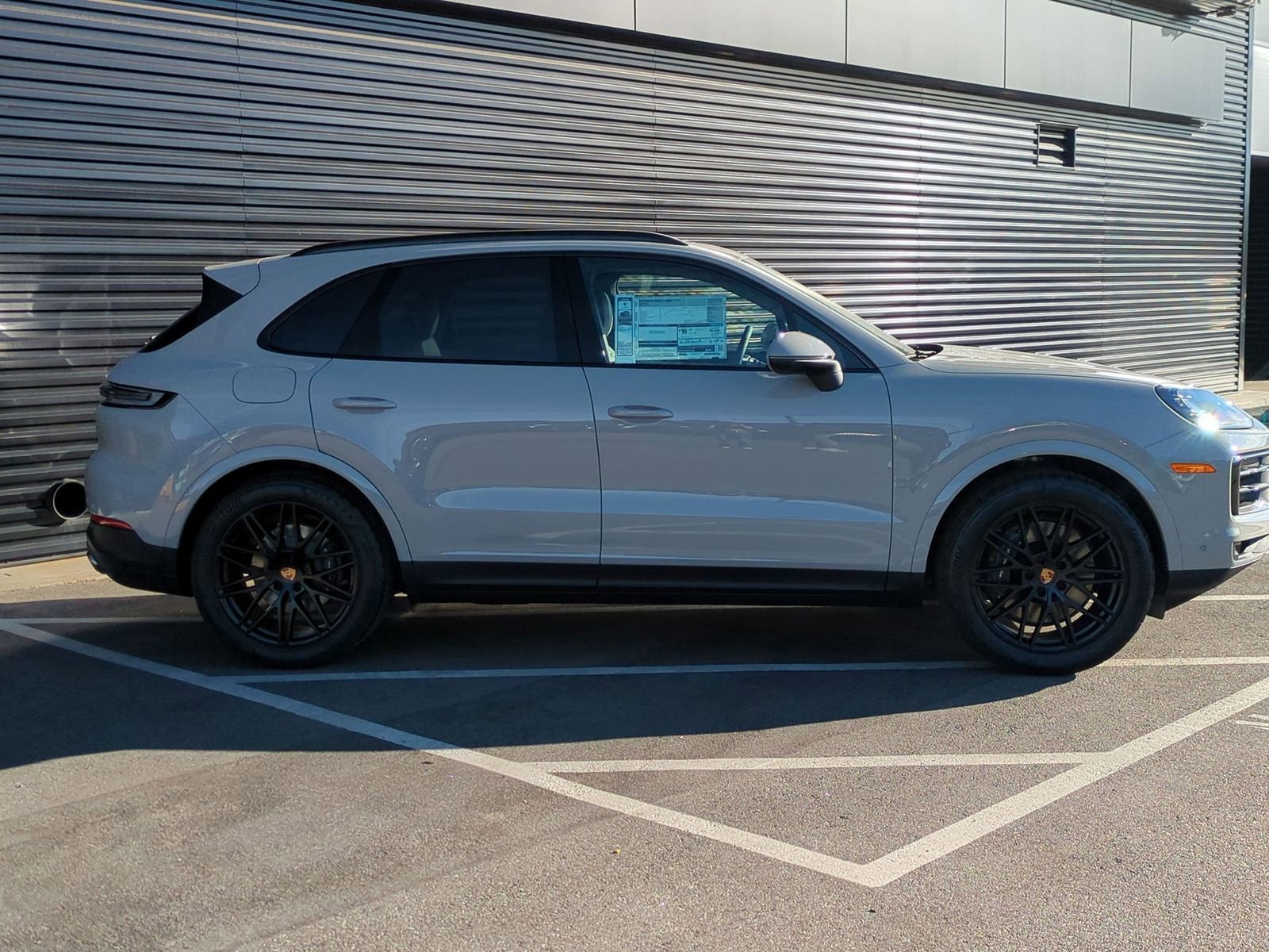 Used 2026 Porsche Cayenne image 8