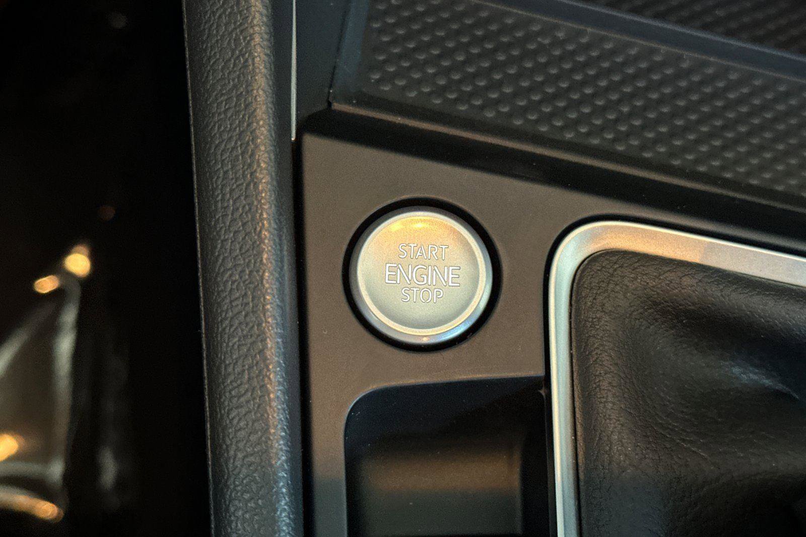 New 2025 Volkswagen Jetta SE image 20