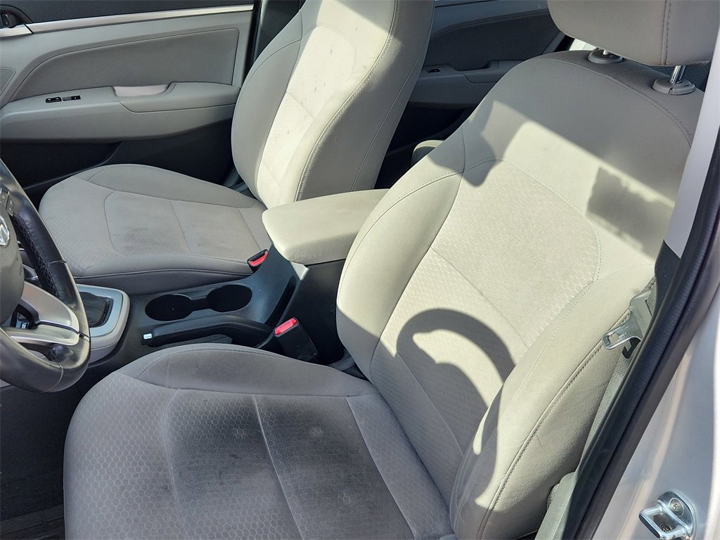 Used 2020 Hyundai Elantra Value Edition image 16
